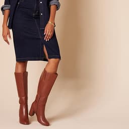 Block Heeled Knee-Length Boots (Brown)